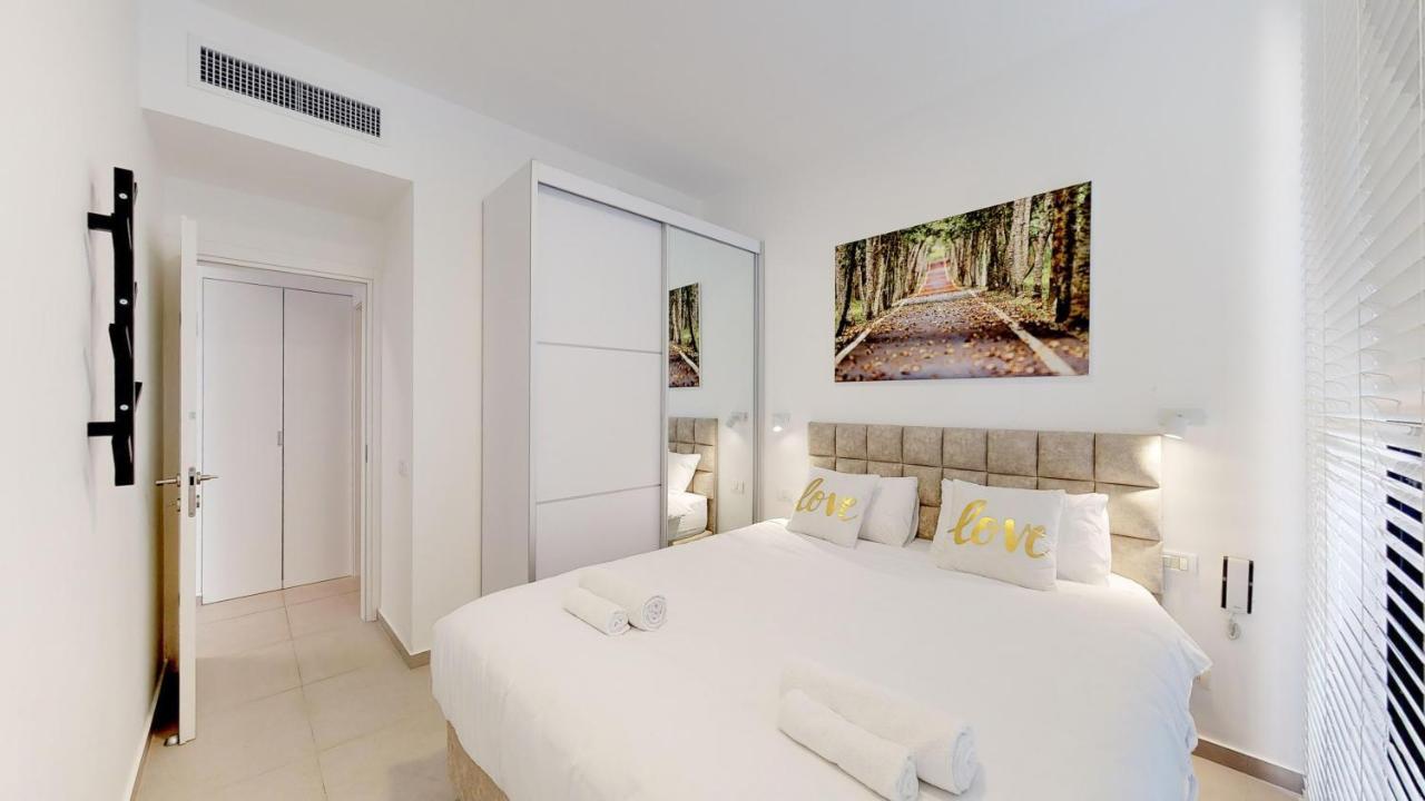 Comfortable Apartment With Balcony By Holyguest Tel-Aviv Kültér fotó