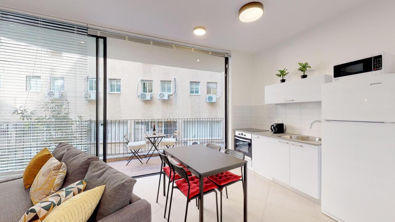 Comfortable Apartment With Balcony By Holyguest Tel-Aviv Kültér fotó
